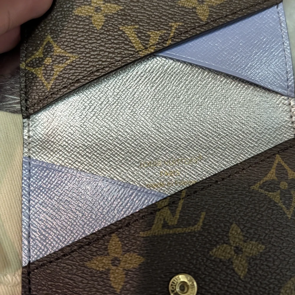 Louis Vuitton Brown Monogram Wallet - Picture 7 of 9
